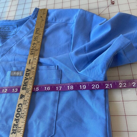 FIGS Shirt Womens Small Technical Collection Uniform Form Scrub Three Pockets - Picture 7 of 9